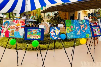 Triển lãm nghệ thuật kết nối thế giới trẻ thơ và tuổi trưởng thành