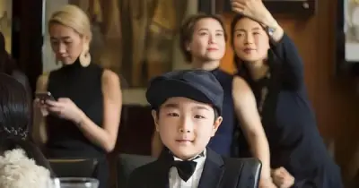 Triết lý dạy con của nhà đầu tư triệu bản: 'Đừng bao giờ nói câu này với trẻ'