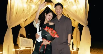 Vũ Văn Thanh cầu hôn bạn gái Bích Hạnh trong sinh nhật tuổi 30 đầy lãng mạn