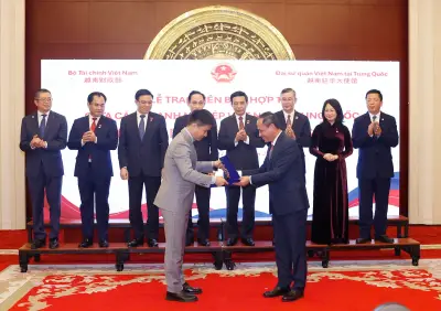 Vietnam Airlines Ký Thỏa Thuận 50 Triệu USD Với Đối Tác Trung Quốc, Mở Rộng Hiện Diện