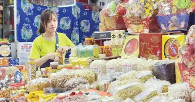 Ủy ban Thường vụ Quốc hội thảo luận điều chỉnh ngưỡng miễn thuế cho hộ kinh doanh và doanh nghiệp nhỏ