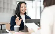 8 Thói Quen Giúp Phụ Nữ Bản Lĩnh Sống Rực Rỡ Mà Không Cần Dựa Dẫm