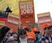 Bế tắc đàm phán, bác sĩ Anh đình công lần thứ 15 trong hơn 3 năm