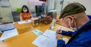 BHXH TP.HCM cảnh báo: Lương hưu có thể bị tạm dừng nếu không xác minh thông tin