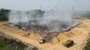 Bãi Rác Quảng Ninh Bốc Cháy Dữ Dội, Khói Độc Ảnh Hưởng Nghiêm Trọng Đến Dân Cư Và Giao Thông