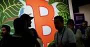 Bitcoin tăng 0,7%, tiến gần mốc 80.000 USD nhờ dòng vốn ETF và tổ chức
