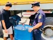 Bắt giữ vụ vận chuyển trái phép gần 1.300 lít dầu diesel qua biên giới