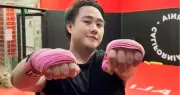 Ca sĩ Trung Quân Idol hành hung nữ bác sĩ: 'Cú đấm' vào công chúng và bài học về trách nhiệm nghệ sĩ
