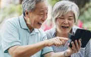 Cha mẹ khôn ngoan không bao giờ tiết lộ 3 chuyện này của con với người ngoài