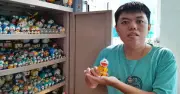 Chàng trai 9X khuyết tật ở TP.HCM sưu tập 549 mô hình Doraemon và gần 20.000 con hạc giấy