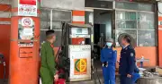 Công an Hà Nội xử lý trường hợp bán xăng tối đa 300.000 đồng/lượt cho ô tô