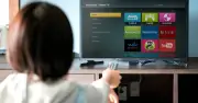 Công nghệ PiP tái xuất với tên gọi Multi View, nâng cấp trải nghiệm xem TV đa nhiệm