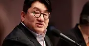 Cảnh sát Hàn Quốc xin lệnh bắt Chủ tịch HYBE Bang Si-hyuk vì cáo buộc gian lận IPO