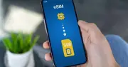 eSIM và SIM Vật Lý: Cuộc Chiến Tiện Ích và Quyền Kiểm Soát Trong Ngành Viễn Thông