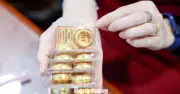 Giá Vàng Trong Nước Tăng Ngược Chiều Thế Giới, USD Tăng Giá Mạnh Trong Tháng 3