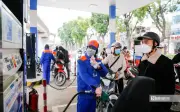 Giá xăng dầu giảm sâu từ chiều 9/4, dầu điêzen giảm gần 10.000 đồng/lít