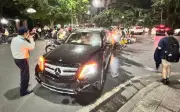 Hà Nội: Xe Mercedes Gây Tai Nạn Liên Hoàn Trong Khu Đô Thị