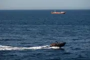 Hai tặc tấn công tàu chở dầu ngoài khơi Somalia