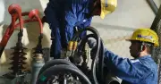 Hành trình ánh sáng: Từ đồng hồ điện quay tít đến biên lai điện tử