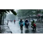 Không khí lạnh tràn về, Bắc Bộ và Trung Bộ đối mặt mưa lớn và thời tiết nguy hiểm