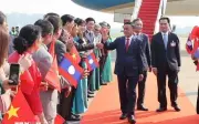 Lãnh đạo cấp cao Việt Nam thăm chính thức Lào, tăng cường quan hệ đặc biệt