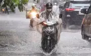 Miền Bắc đối mặt với nguy cơ dông lốc, mưa đá từ chiều 27/4