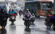 Miền Bắc sắp đón không khí lạnh sau đợt nắng nóng gay gắt, cảnh báo mưa dông và mưa đá