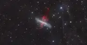 NASA công bố hình ảnh tuyệt đẹp về thiên hà Messier 82, còn gọi là 'thiên hà xì gà'