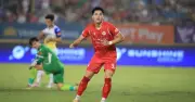 Đình Bắc lập hat-trick, CAHN bỏ xa 9 điểm ở ngôi đầu V-League