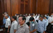 Phiên tòa xét xử 22 bị cáo sai phạm 'sang tay' khu đất vàng 39-39B bến Vân Đồn bắt đầu phần xét hỏi
