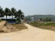 Quảng Ngãi xây cầu trăm tỷ nhưng 'quên' đường dẫn, người dân bức xúc