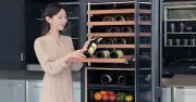 Samsung ra mắt tủ lạnh rượu vang AI: Tự nhận diện, gợi ý thực đơn, giá 'sốc' 110 triệu đồng