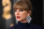 Taylor Swift Đối Mặt Vụ Kiện Liên Quan Đến Nhãn Hiệu Album Mới