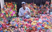 Thanh Tiên và hành trình gìn giữ nghề hoa giấy truyền thống giữa nhịp sống hiện đại