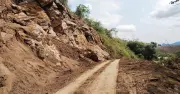 Thực hư thông tin người dân bị thu phí khi đi vòng tránh sạt lở