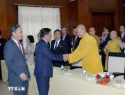 Thường trực Ban Bí thư gặp gỡ cán bộ Đại sứ quán và cộng đồng người Việt tại Lào