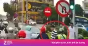 Tài xế xe máy bị hành hung dã man vì chặn đầu ôtô đi ngược chiều tại Hà Nội