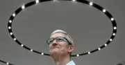 Tim Cook Rời Ghế CEO Apple: Đỉnh Cao Doanh Thu Và Thách Thức AI