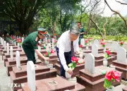 Tổng Bí thư, Chủ tịch nước dâng hương tại Nghĩa trang Liệt sỹ Trường Sơn