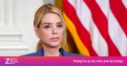 Tổng thống Trump sa thải Bộ trưởng Tư pháp Pam Bondi, bổ nhiệm luật sư riêng