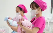 TP.HCM chi tiền thưởng khuyến sinh, hỗ trợ y tế cộng đồng trước thềm Luật Dân số mới