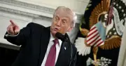 Trump gia hạn lệnh ngừng bắn với Iran theo yêu cầu của Pakistan