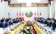 Việt Nam luôn coi trọng và ưu tiên hàng đầu mối quan hệ đặc biệt với Lào