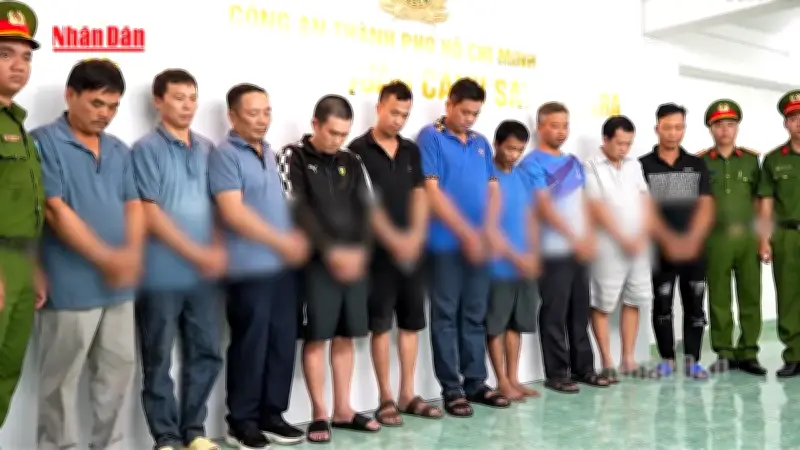 35 đối tượng mang hơn 2,4 tấn xyanua từ Campuchia vào Việt Nam tiêu thụ