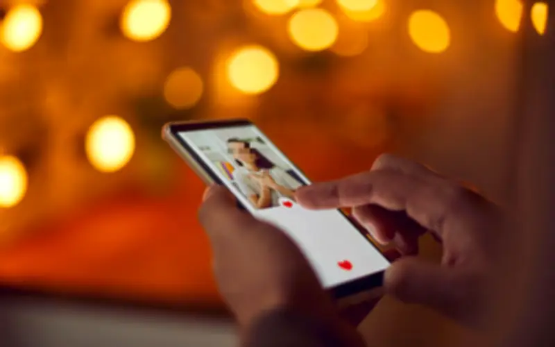 5 dấu hiệu nhận biết ngoại tình qua smartphone: Điểm thứ 5 khó phát hiện