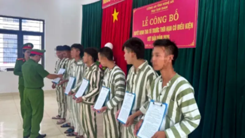 7 phạm nhân Nghệ An được tha tù trước thời hạn có điều kiện