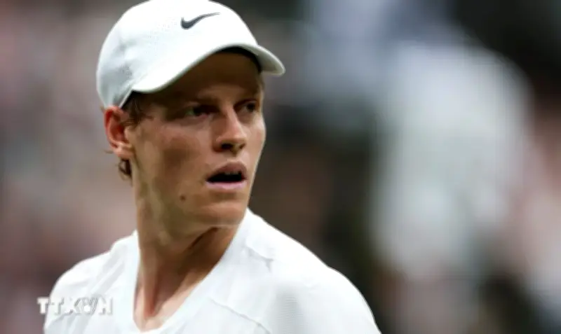 Địa chấn Roland Garros 2026: Tay vợt số 1 thế giới bị loại từ vòng 2