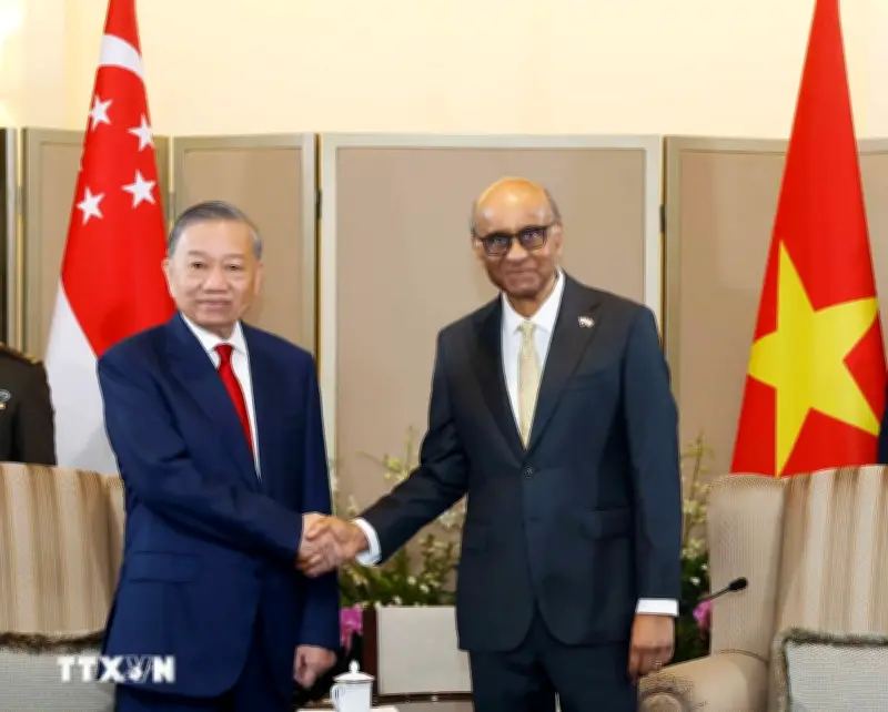 Đưa quan hệ Đối tác Chiến lược Toàn diện Việt Nam-Singapore lên tầm cao mới