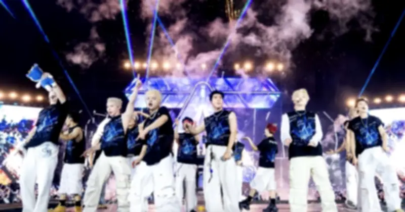 Anh trai say hi thu 480 tỷ: Mô hình kinh tế fandom và chiến lược sở hữu tối đa của DatVietVAC