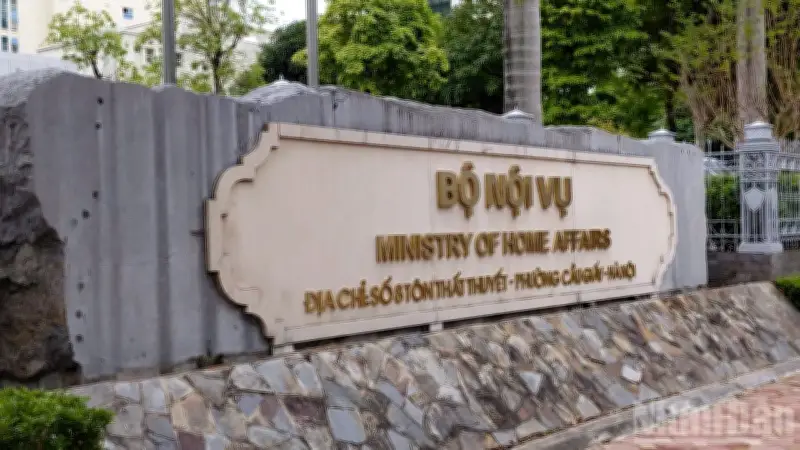 Bộ Nội vụ tái cấu trúc 12 thủ tục hành chính, tích hợp VNeID